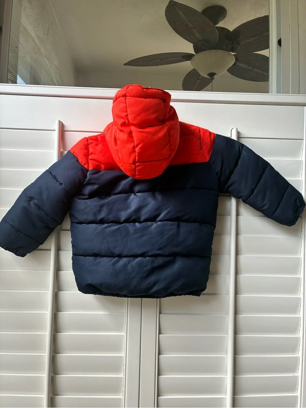 The Children's Place Navy and Orange Hooded full zip Puffer Jacket boys 3T